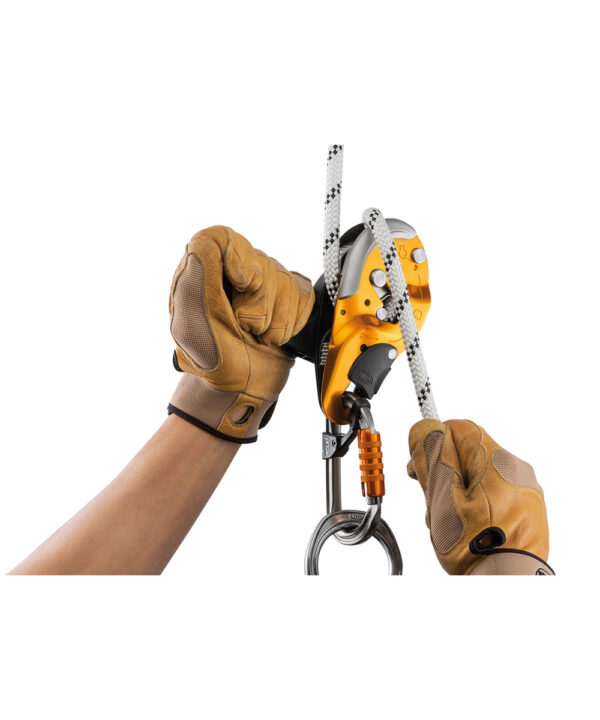 Petzl I'D S Self-Braking Descender with Anti-Panic Function - Image 4