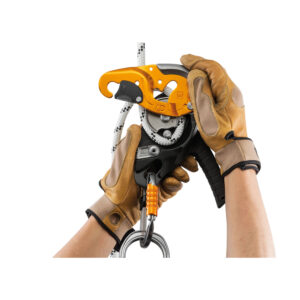 Petzl I'D S Self-Braking Descender with Anti-Panic Function - Image 3