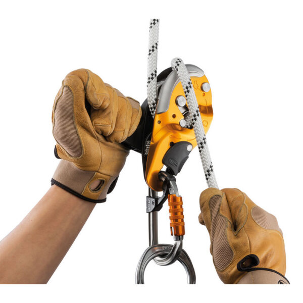 Petzl I'D S Self-Braking Descender with Anti-Panic Function